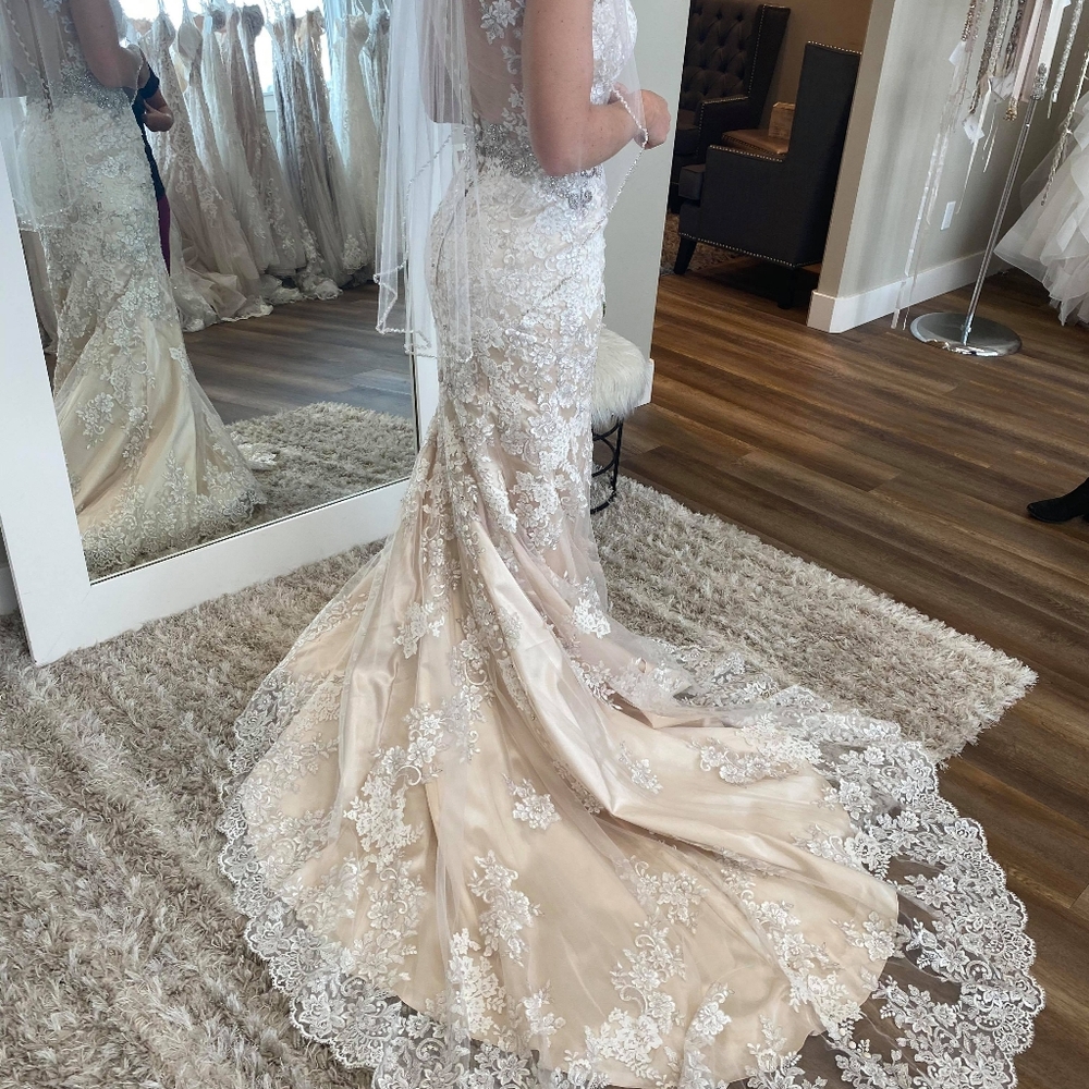 Country wedding dress - Picture 7 of 9